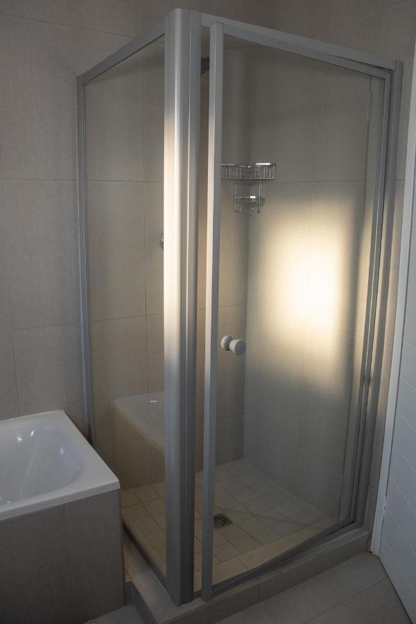 Fumo House Lifestyle Apartments Midrand Luaran gambar