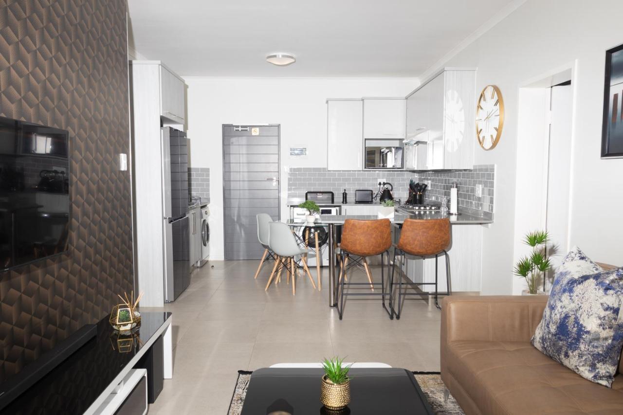 Fumo House Lifestyle Apartments Midrand Luaran gambar