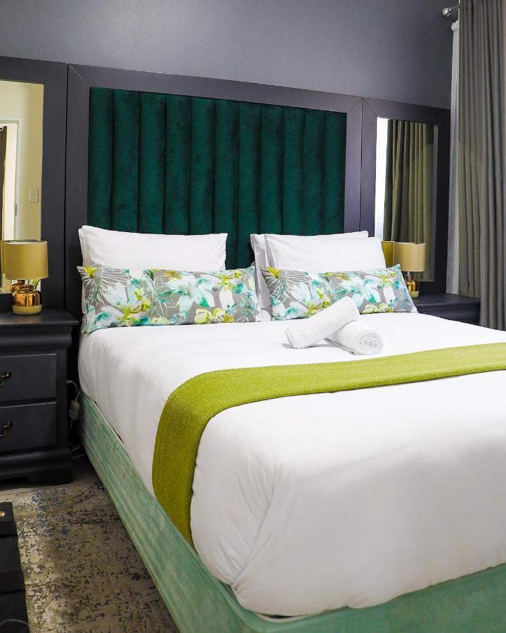Fumo House Lifestyle Apartments Midrand Luaran gambar