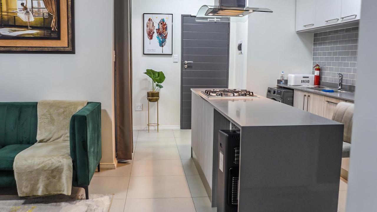 Fumo House Lifestyle Apartments Midrand Luaran gambar