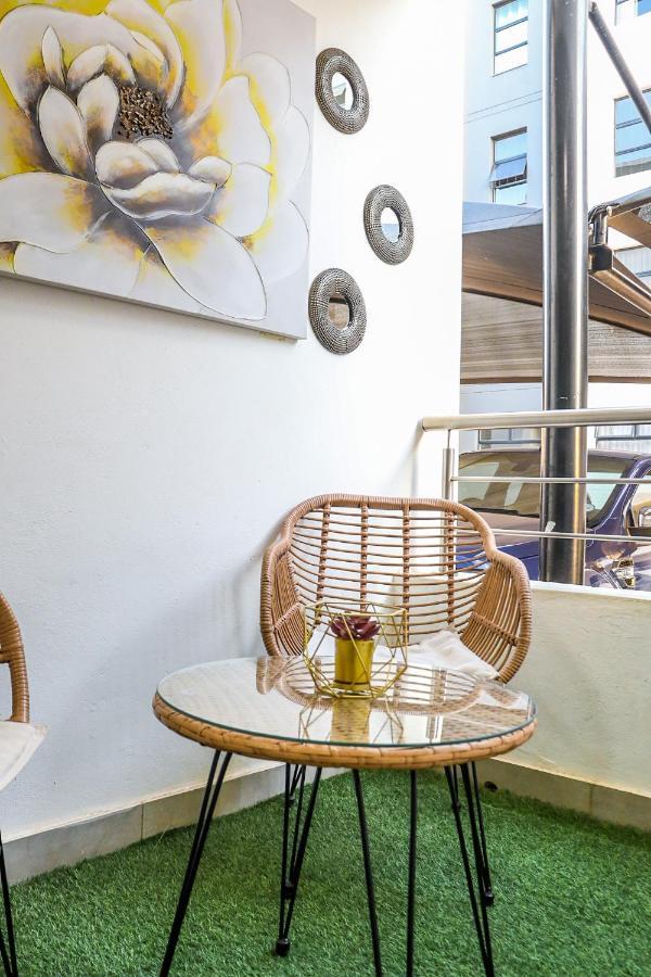 Fumo House Lifestyle Apartments Midrand Luaran gambar