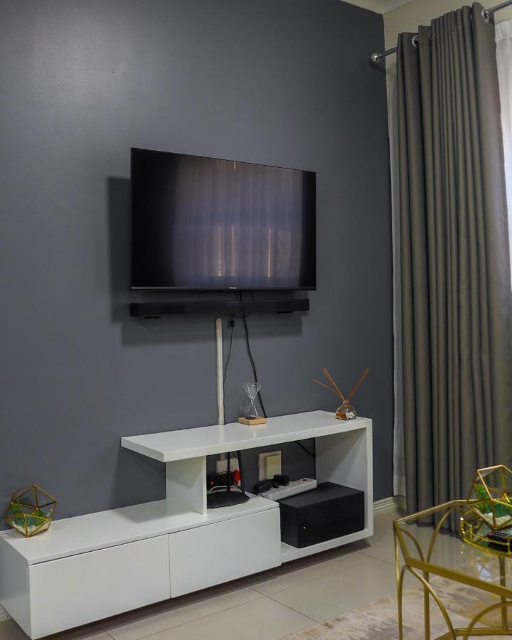 Fumo House Lifestyle Apartments Midrand Luaran gambar